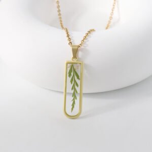 Botanical Resin Necklace - Evergreen Fern