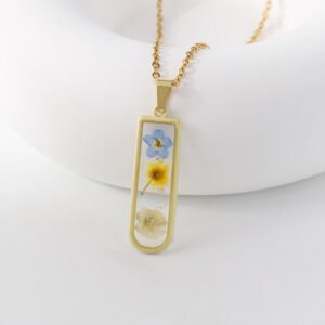 Botanical Resin Necklace - Forget-Me-Not