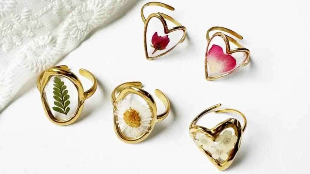 Leafy Belief Botanical Resin Rings